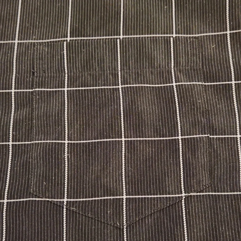 Havanera Co Black & Gray Square Design Button-Up Shirt - Picture 3 of 7